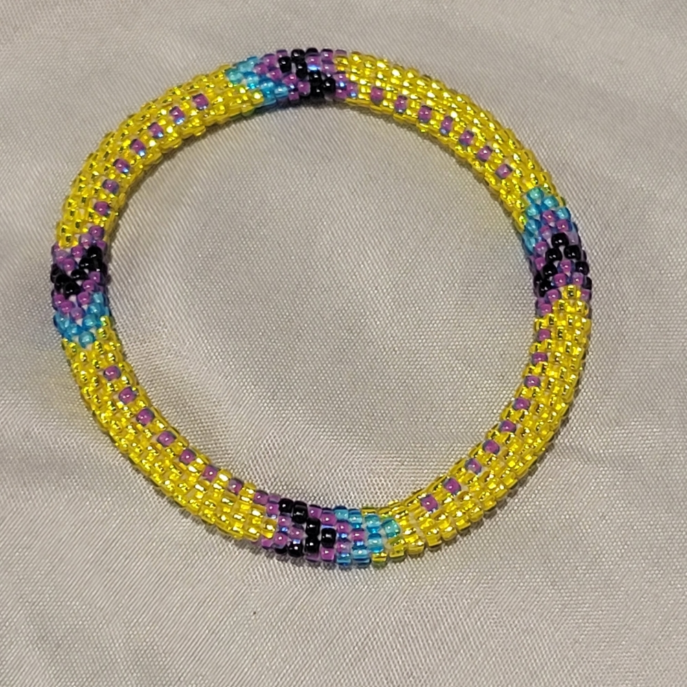 Beautiful Sashka Compay Beaded Bracelet NWOT
